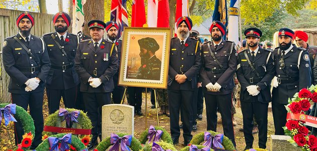 Group of police officers with wreaths