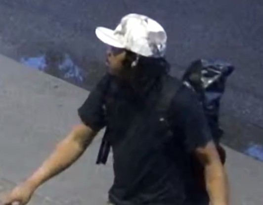 Suspect Sought in Theft Investigation,
Spadina Avenue and Dundas Street West